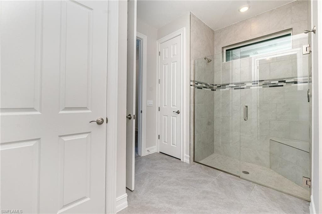 18420 Royal Hammock Blvd, Naples, FL 34114-18