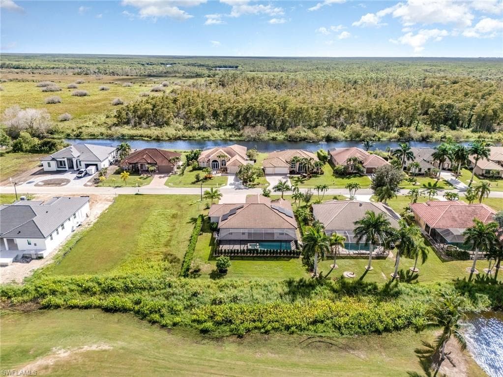 18420 Royal Hammock Blvd, Naples, FL 34114-32