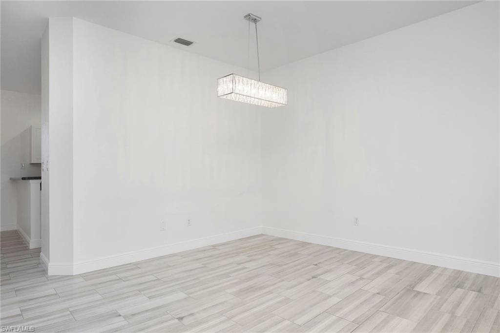 15191 Summit Place Cir, Naples, FL 34119-9