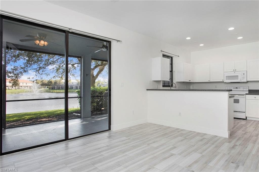 15191 Summit Place Cir, Naples, FL 34119-15