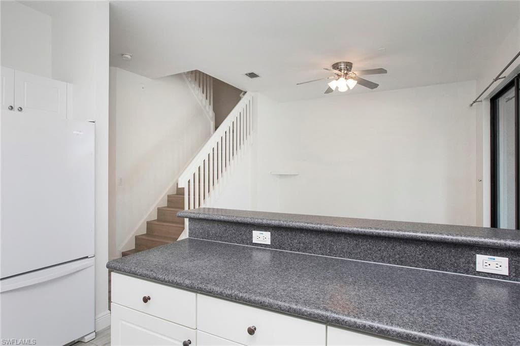 15191 Summit Place Cir, Naples, FL 34119-21