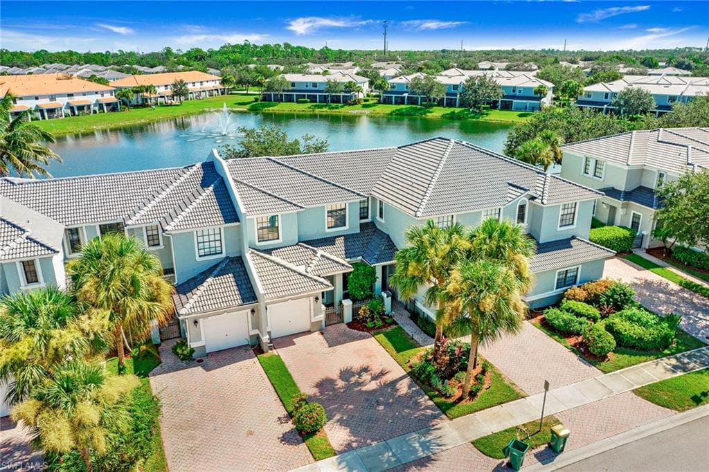 15191 Summit Place Cir, Naples, FL 34119-43