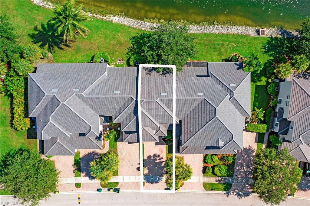 15191 Summit Place Cir, Naples, FL 34119-46