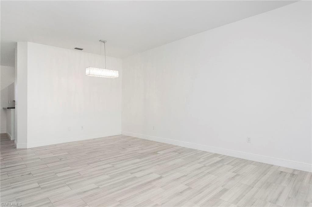 15191 Summit Place Cir, Naples, FL 34119-6