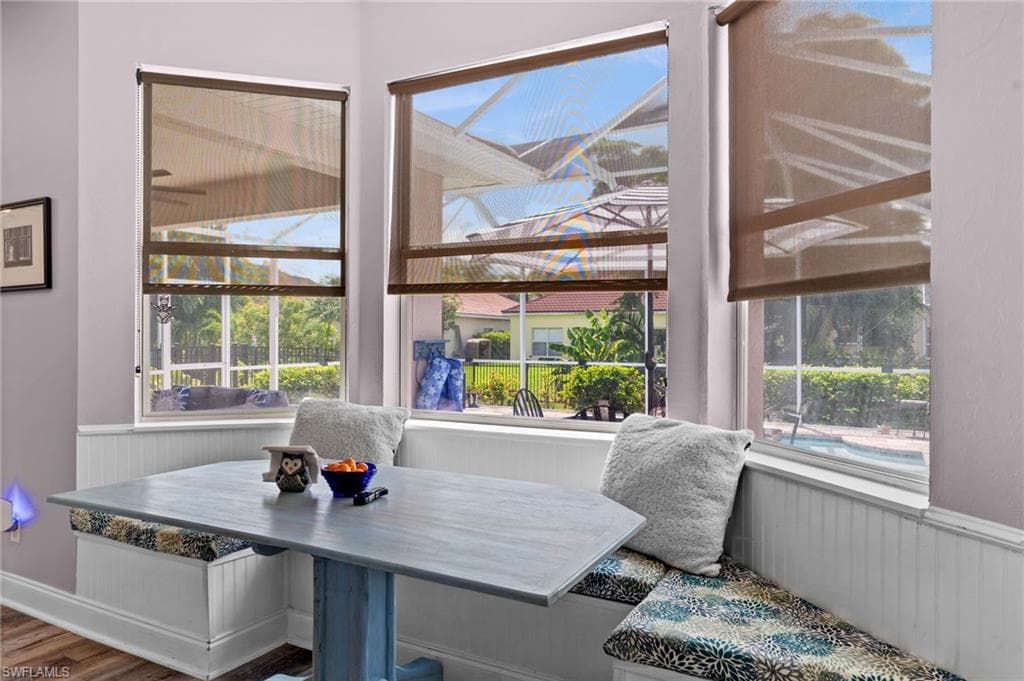 2524 Blackburn Cir, Cape Coral, FL 33991-18