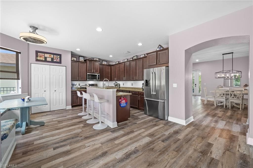 2524 Blackburn Cir, Cape Coral, FL 33991-22