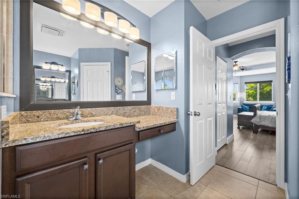 2524 Blackburn Cir, Cape Coral, FL 33991-30