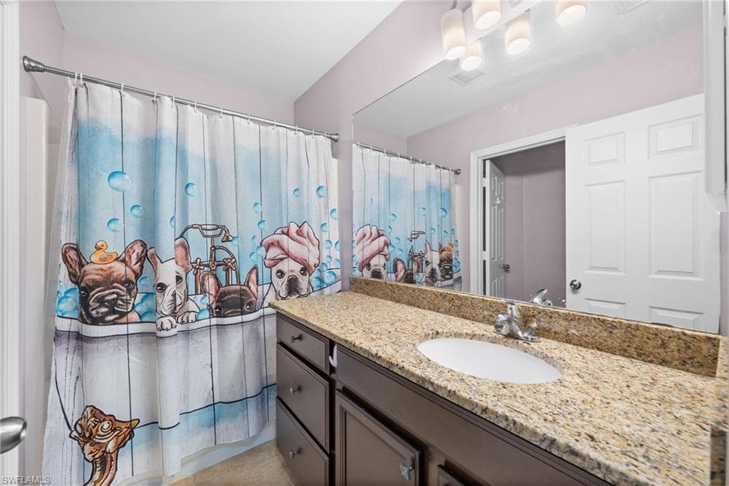 2524 Blackburn Cir, Cape Coral, FL 33991-32