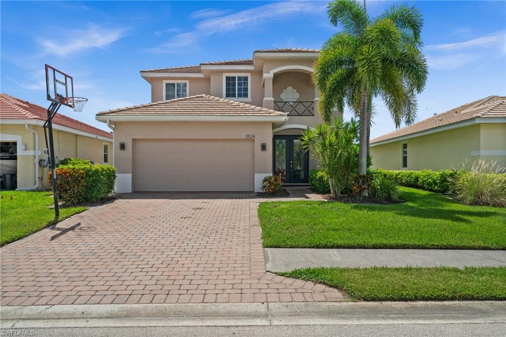 2524 Blackburn Cir, Cape Coral, FL 33991-4