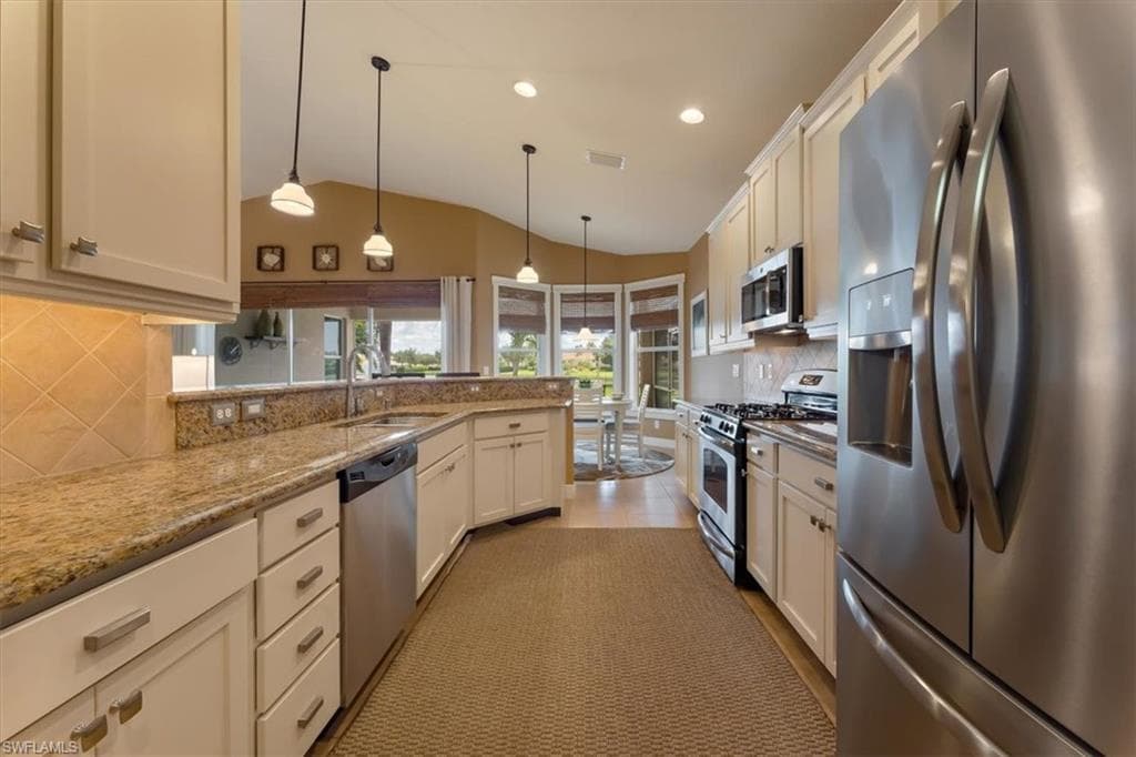 9121 Astonia Way, Estero, FL 33967-10