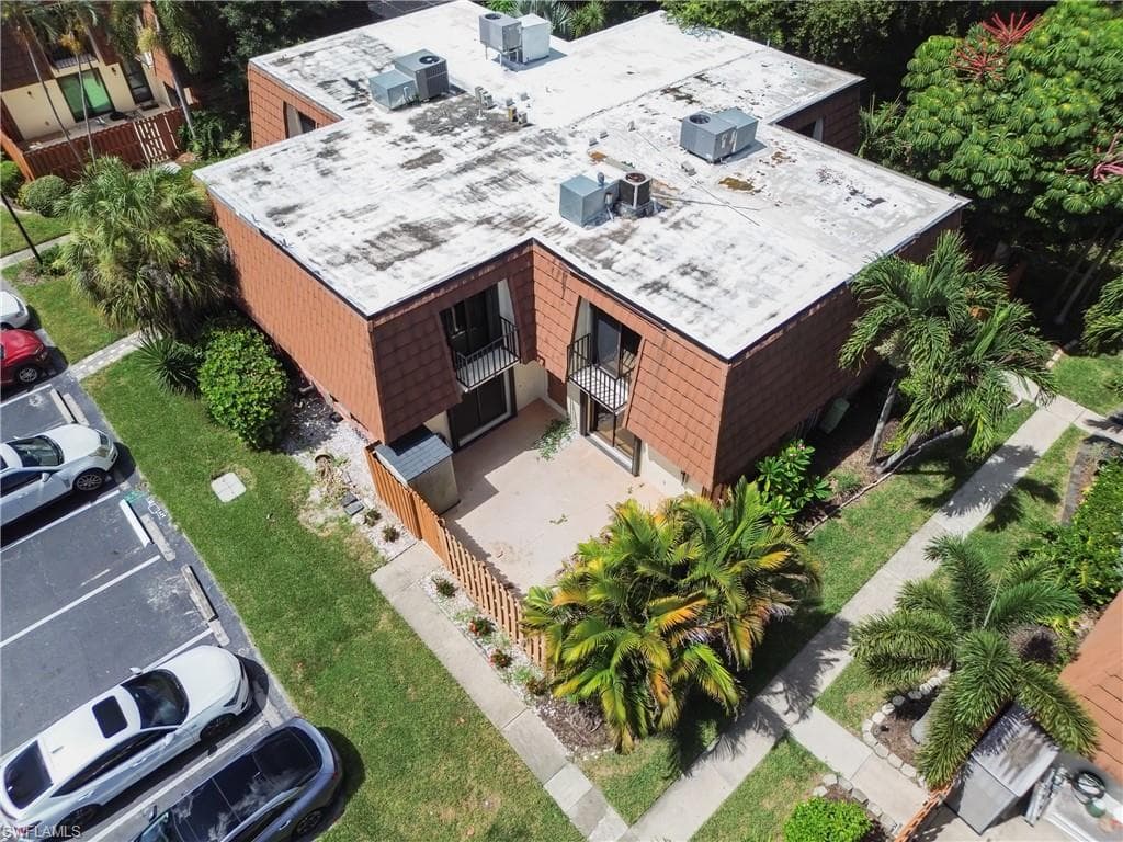 1444 Park Shore Cir 4, Fort Myers, FL 33901-32