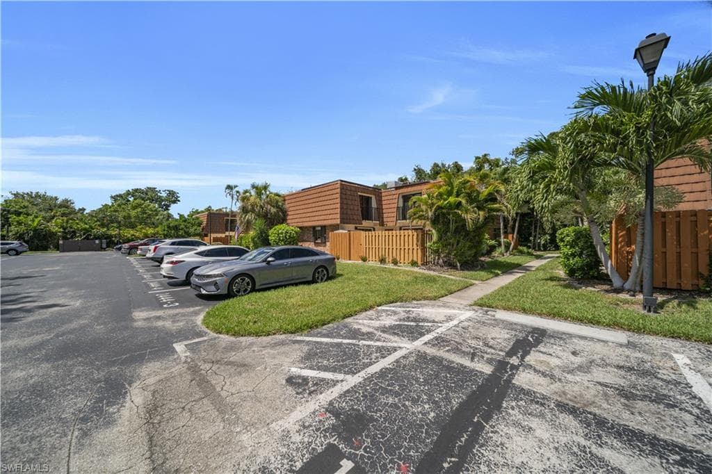 1444 Park Shore Cir 4, Fort Myers, FL 33901-4