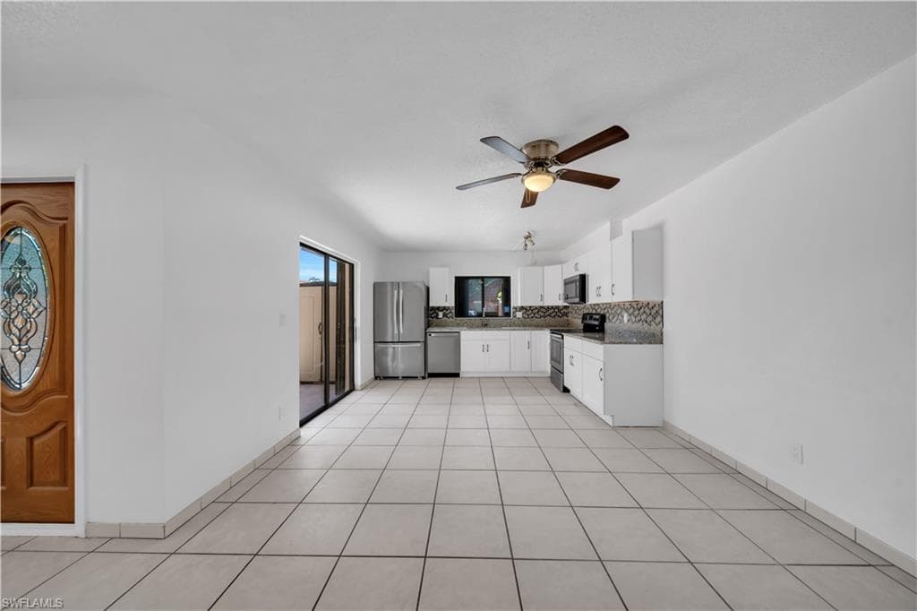 1444 Park Shore Cir 4, Fort Myers, FL 33901-7