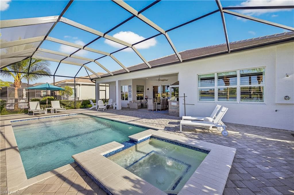 16626 Calistoga Dr, Bonita Springs, FL 34135-39