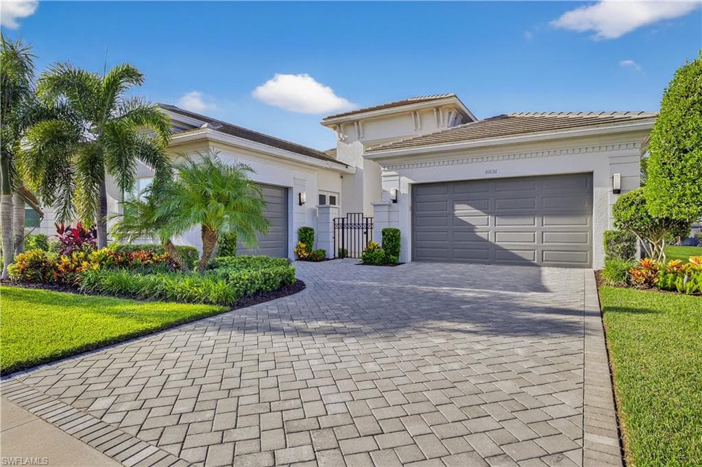 16626 Calistoga Dr, Bonita Springs, FL 34135-4