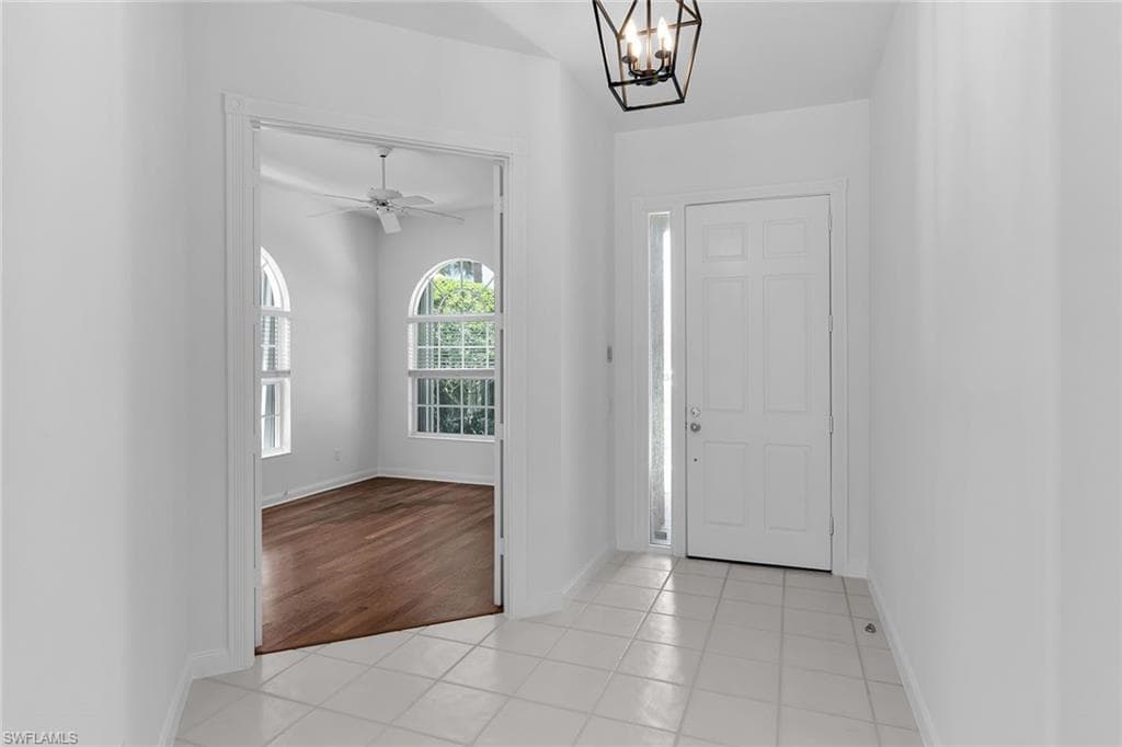 3850 Huelva Ct, Naples, FL 34109-20