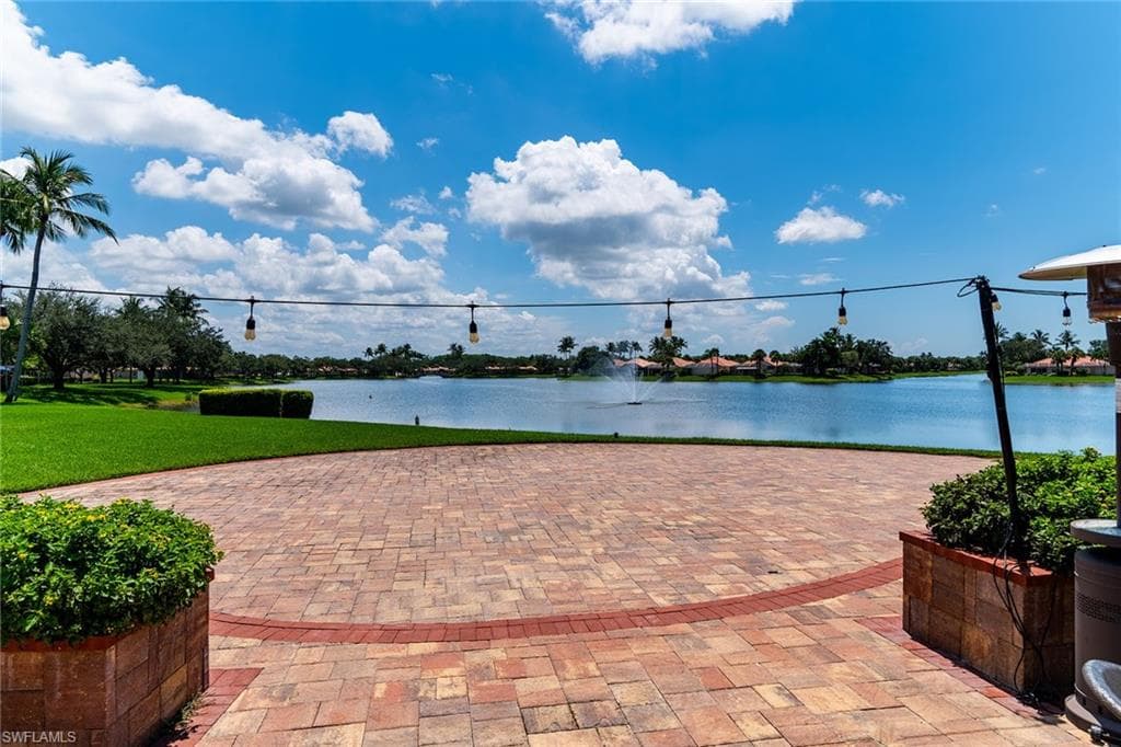 3850 Huelva Ct, Naples, FL 34109-44