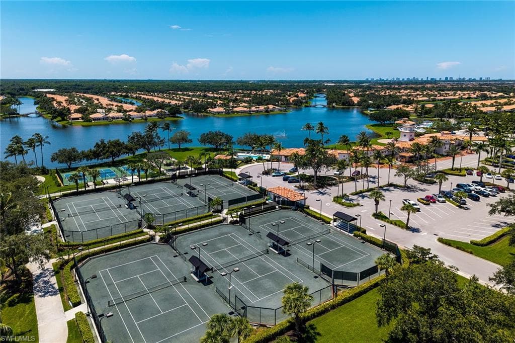 3850 Huelva Ct, Naples, FL 34109-46