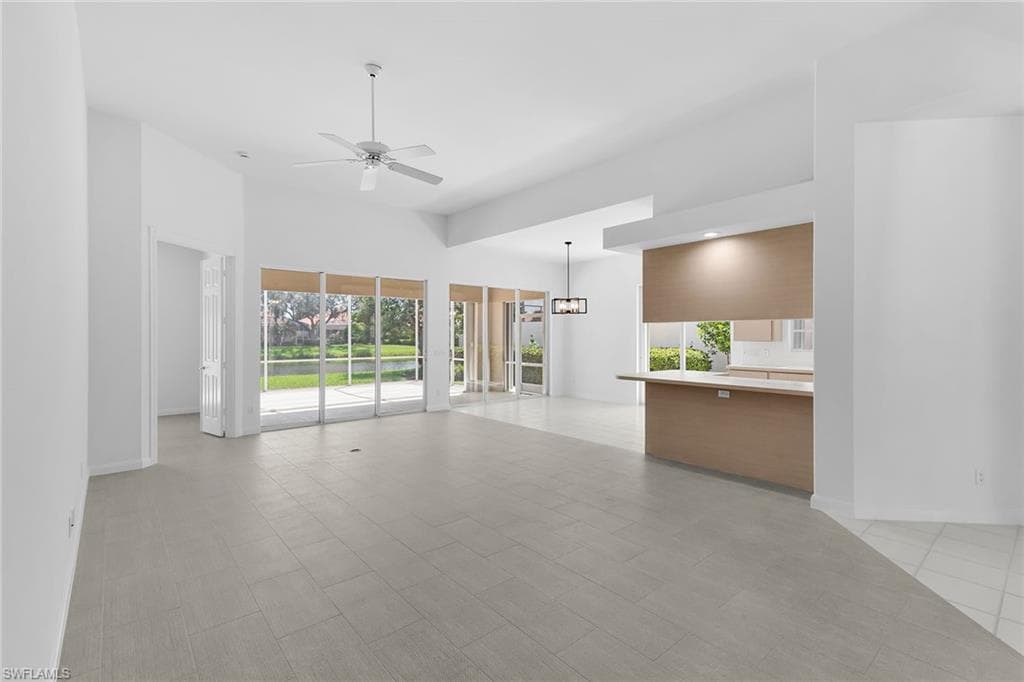 3850 Huelva Ct, Naples, FL 34109-5