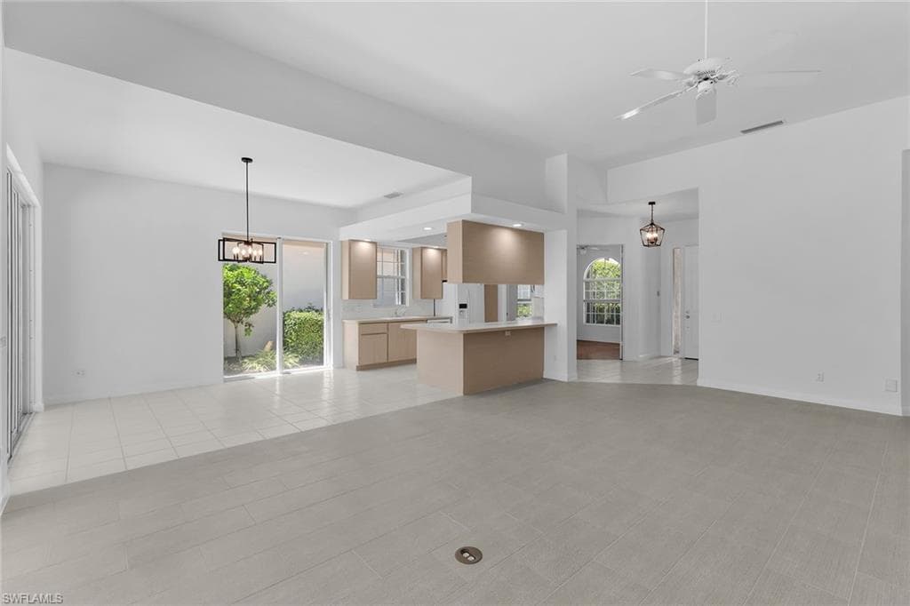 3850 Huelva Ct, Naples, FL 34109-6