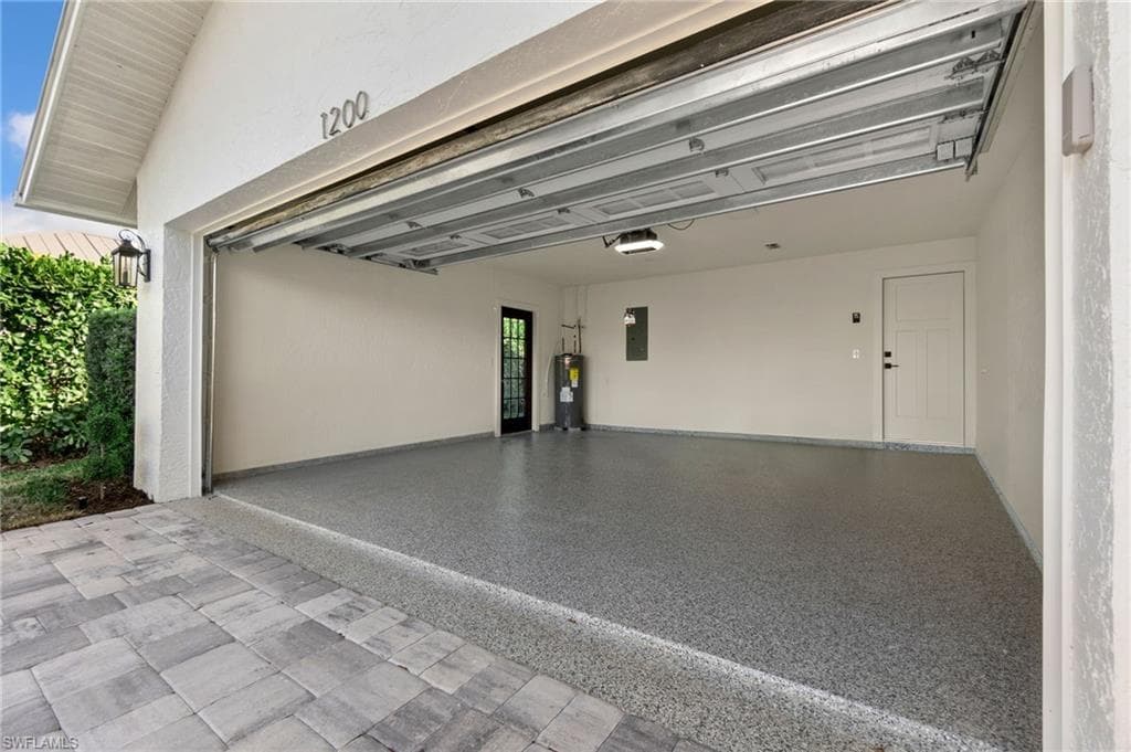 1200 Cypress Woods Dr, Naples, FL 34103-34