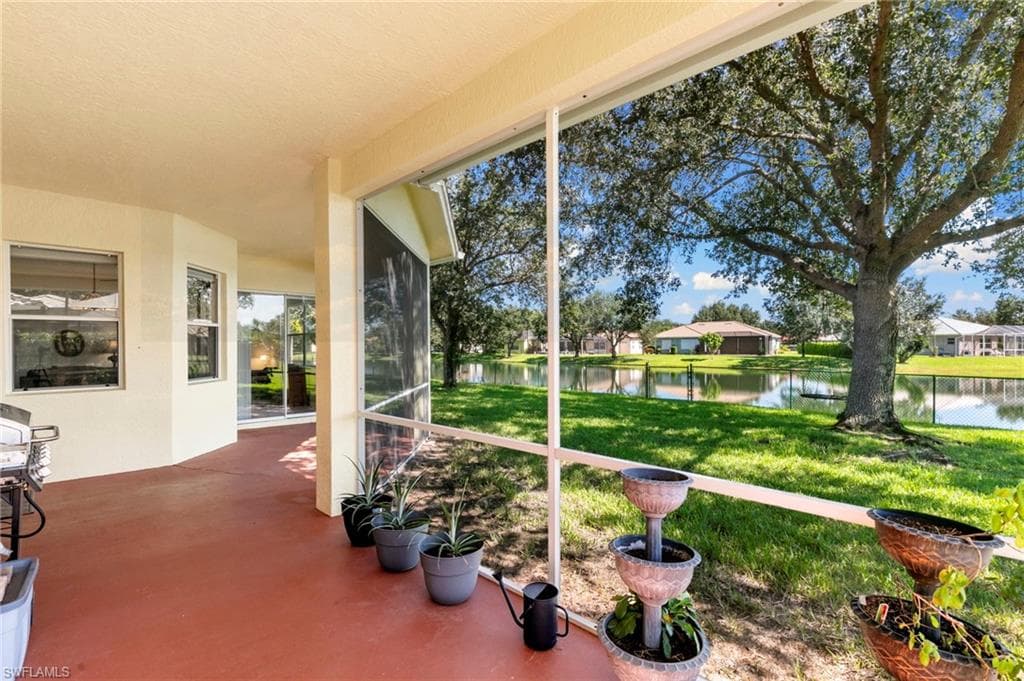 860 Grand Rapids Blvd, Naples, FL 34120-26