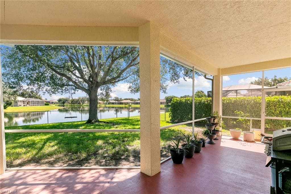 860 Grand Rapids Blvd, Naples, FL 34120-27