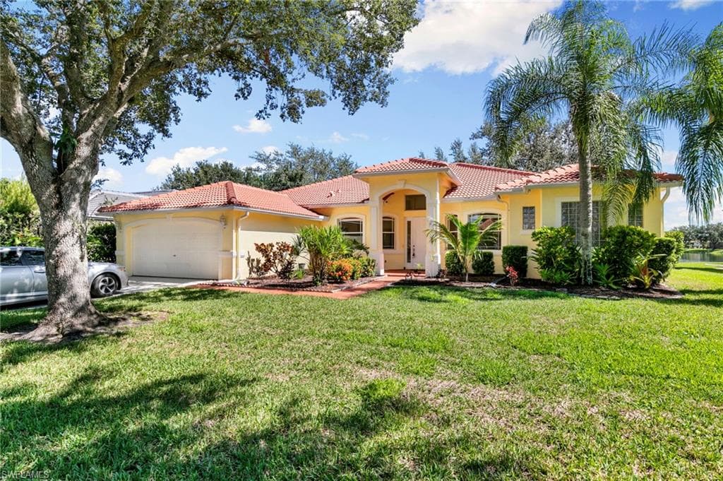 860 Grand Rapids Blvd, Naples, FL 34120-2