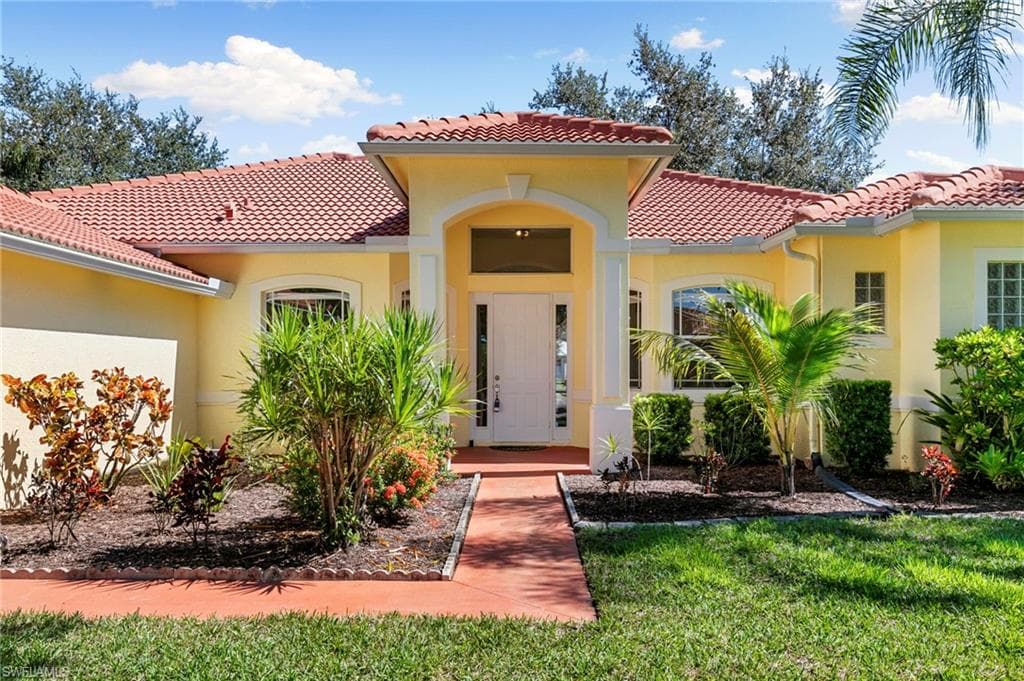 860 Grand Rapids Blvd, Naples, FL 34120-37