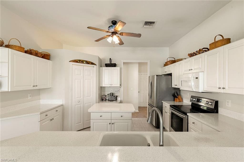 860 Grand Rapids Blvd, Naples, FL 34120-5