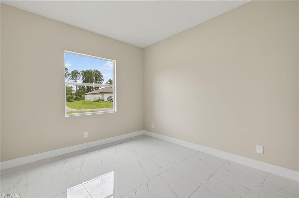 3506 67th St W, Lehigh Acres, FL 33971-18