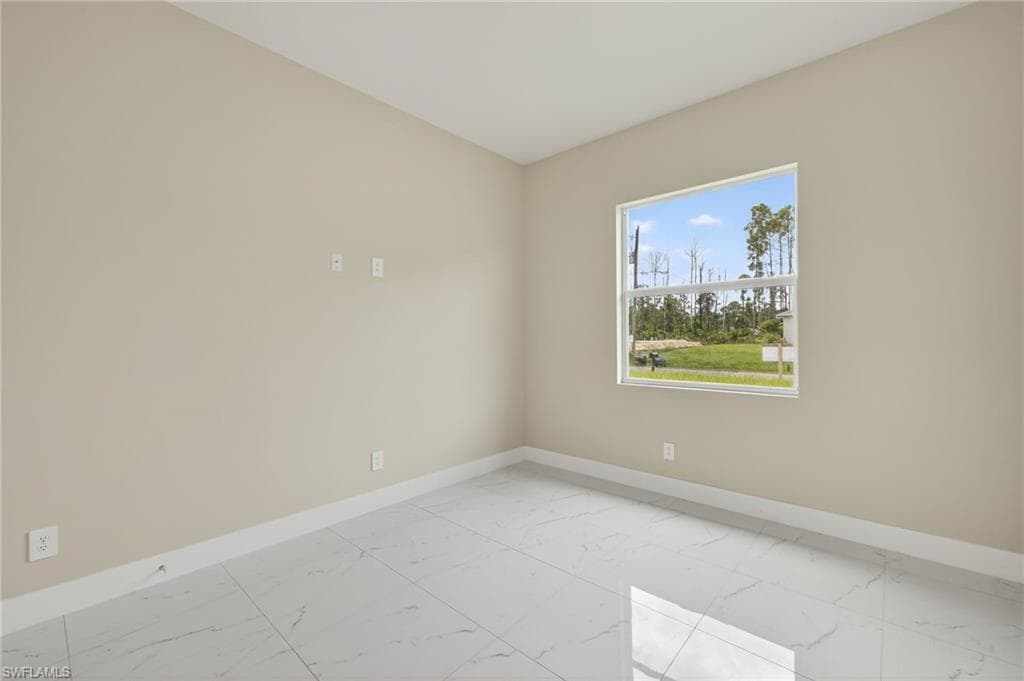3506 67th St W, Lehigh Acres, FL 33971-19