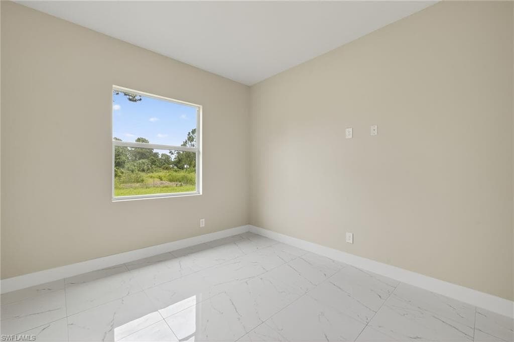 3506 67th St W, Lehigh Acres, FL 33971-21