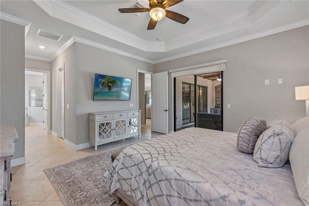 2846 Aviamar Cir, Naples, FL 34114-13