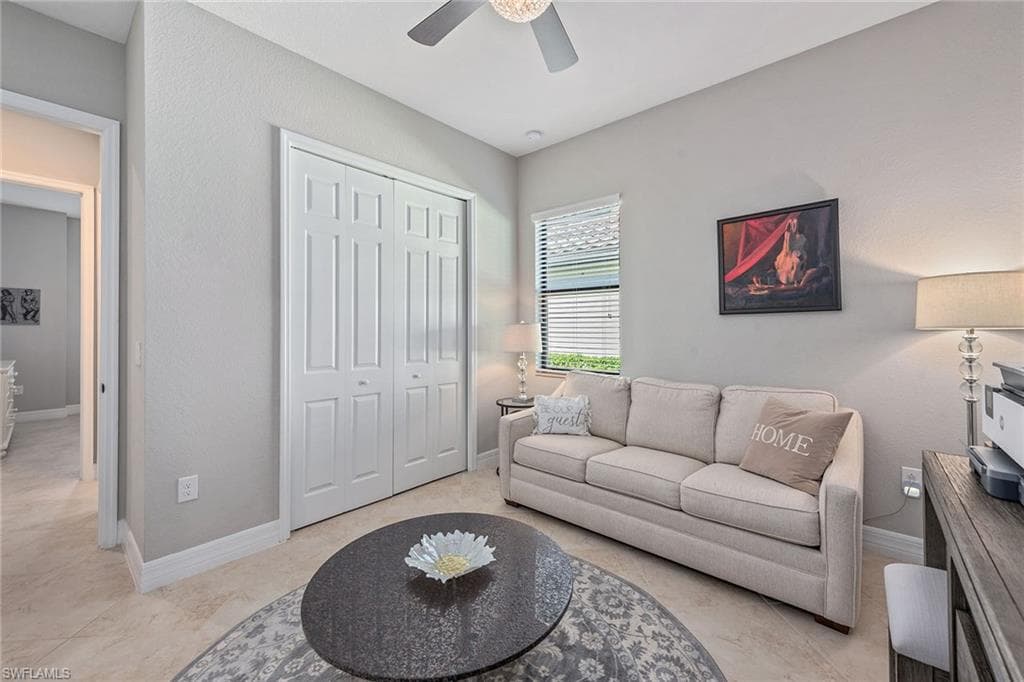 2846 Aviamar Cir, Naples, FL 34114-18