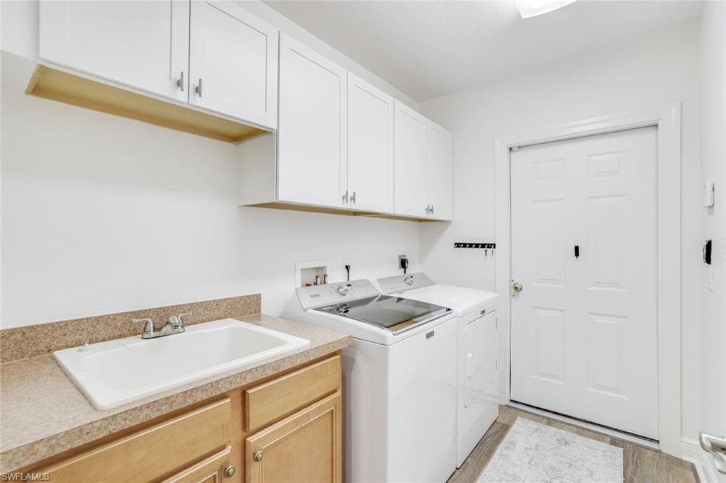 4956 Shaker Heights Ct 101, Naples, FL 34112-21
