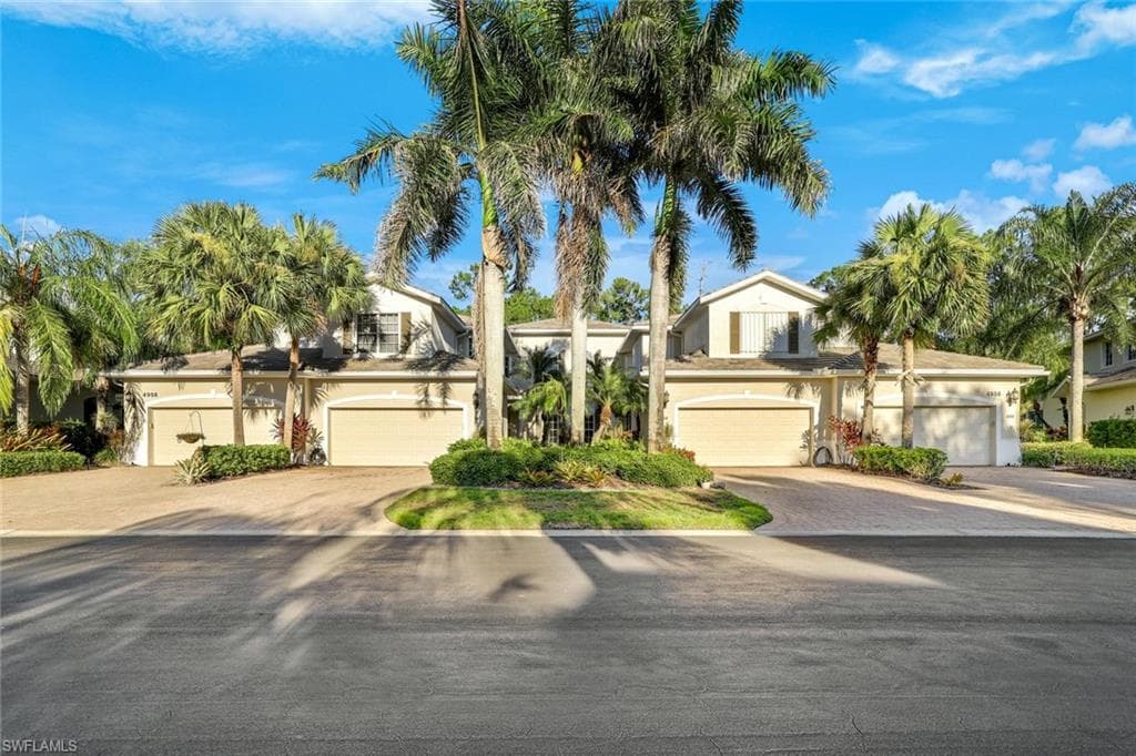 4956 Shaker Heights Ct 101, Naples, FL 34112-25