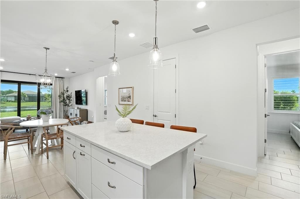 1863 Mesa Ln, Naples, FL 34120-14