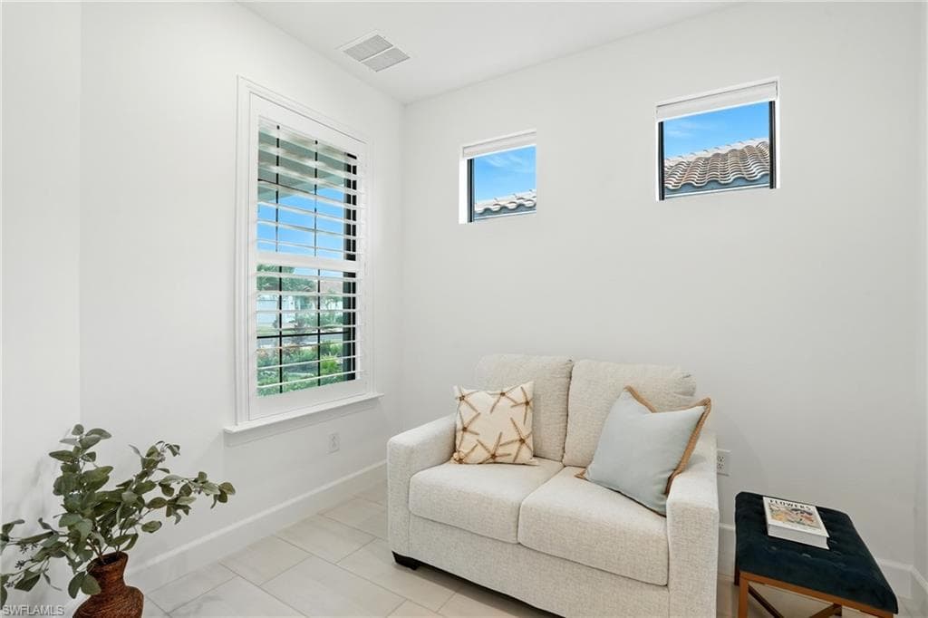 1863 Mesa Ln, Naples, FL 34120-15
