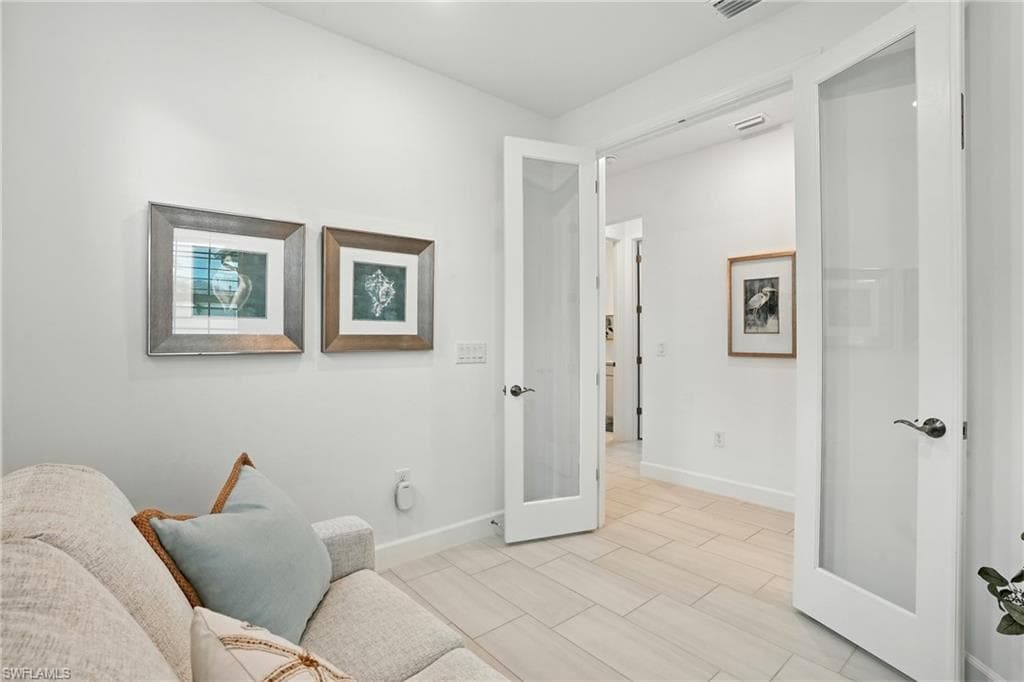 1863 Mesa Ln, Naples, FL 34120-16