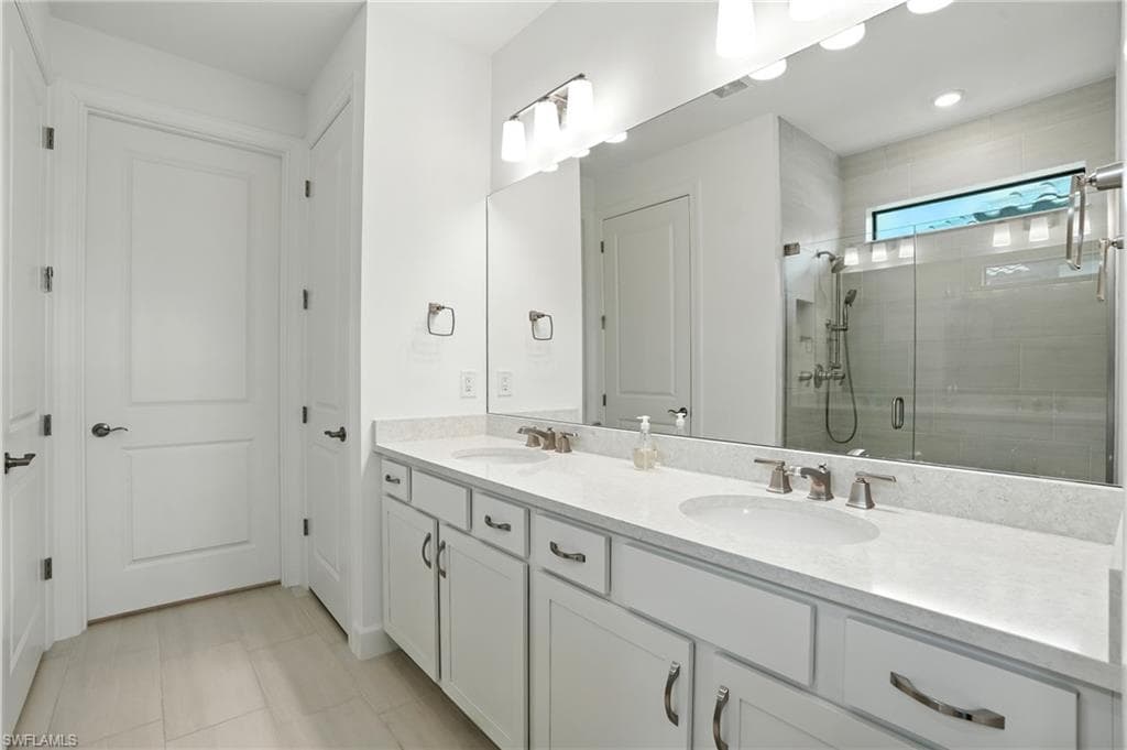 1863 Mesa Ln, Naples, FL 34120-20