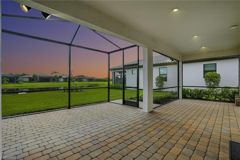 1863 Mesa Ln, Naples, FL 34120-26