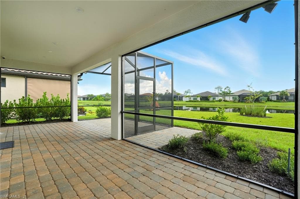 1863 Mesa Ln, Naples, FL 34120-30
