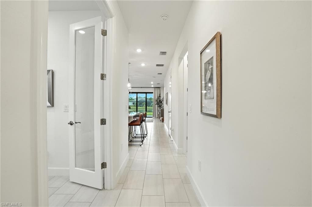 1863 Mesa Ln, Naples, FL 34120-5