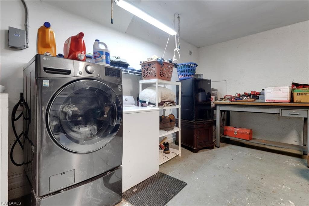 4720 22nd Ave SE, Naples, FL 34117-12