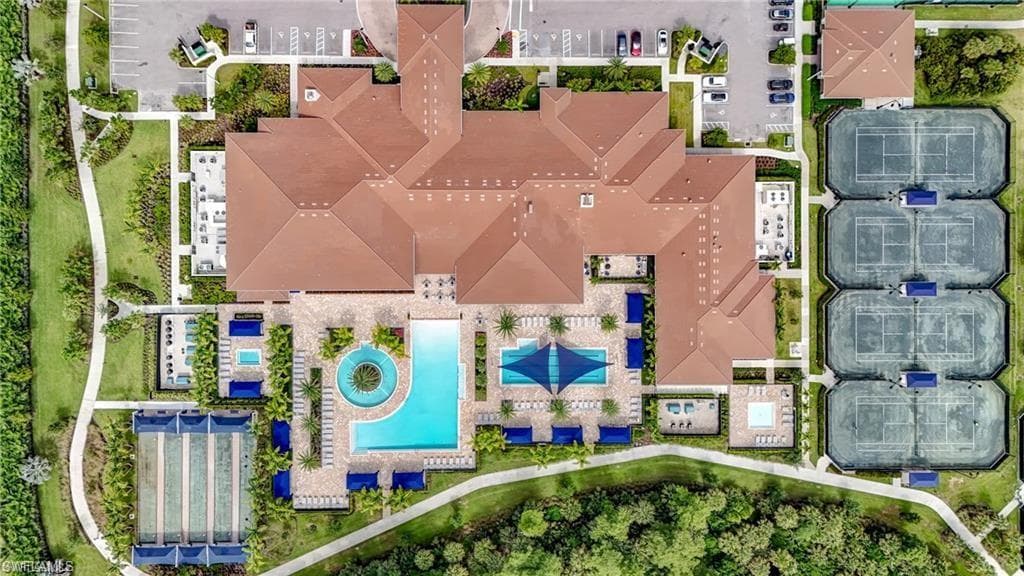 11628 Periwinkle Dr, Naples, FL 34120-22