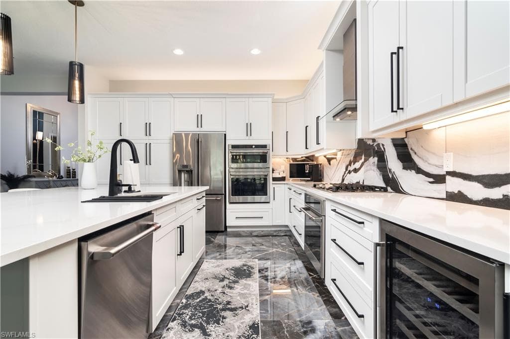 11628 Periwinkle Dr, Naples, FL 34120-7