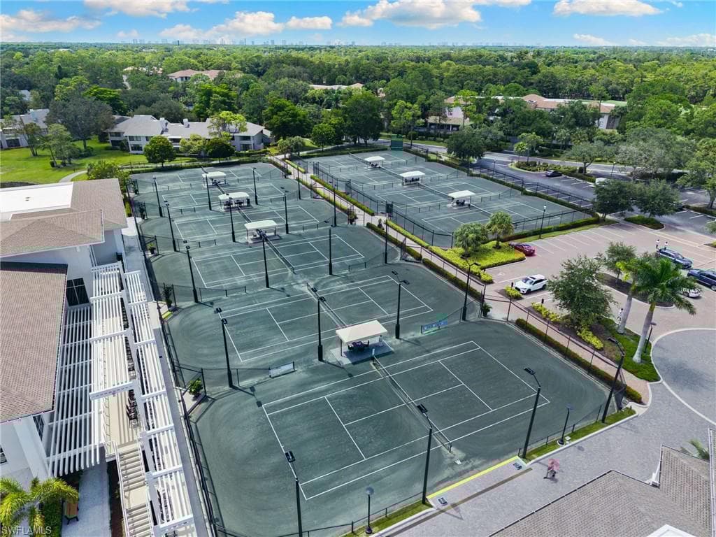 104 Via Napoli, Naples, FL 34105-36