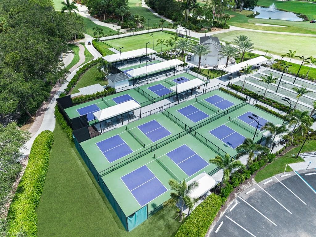 104 Via Napoli, Naples, FL 34105-37