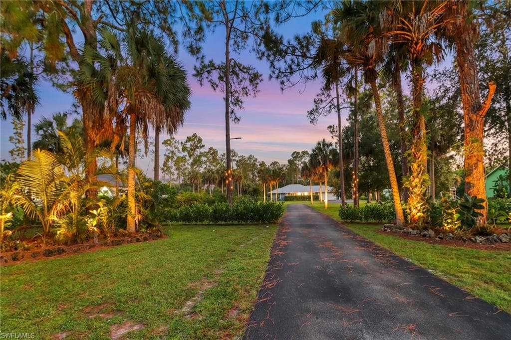 3360 2nd Ave SE, Naples, FL 34117-1